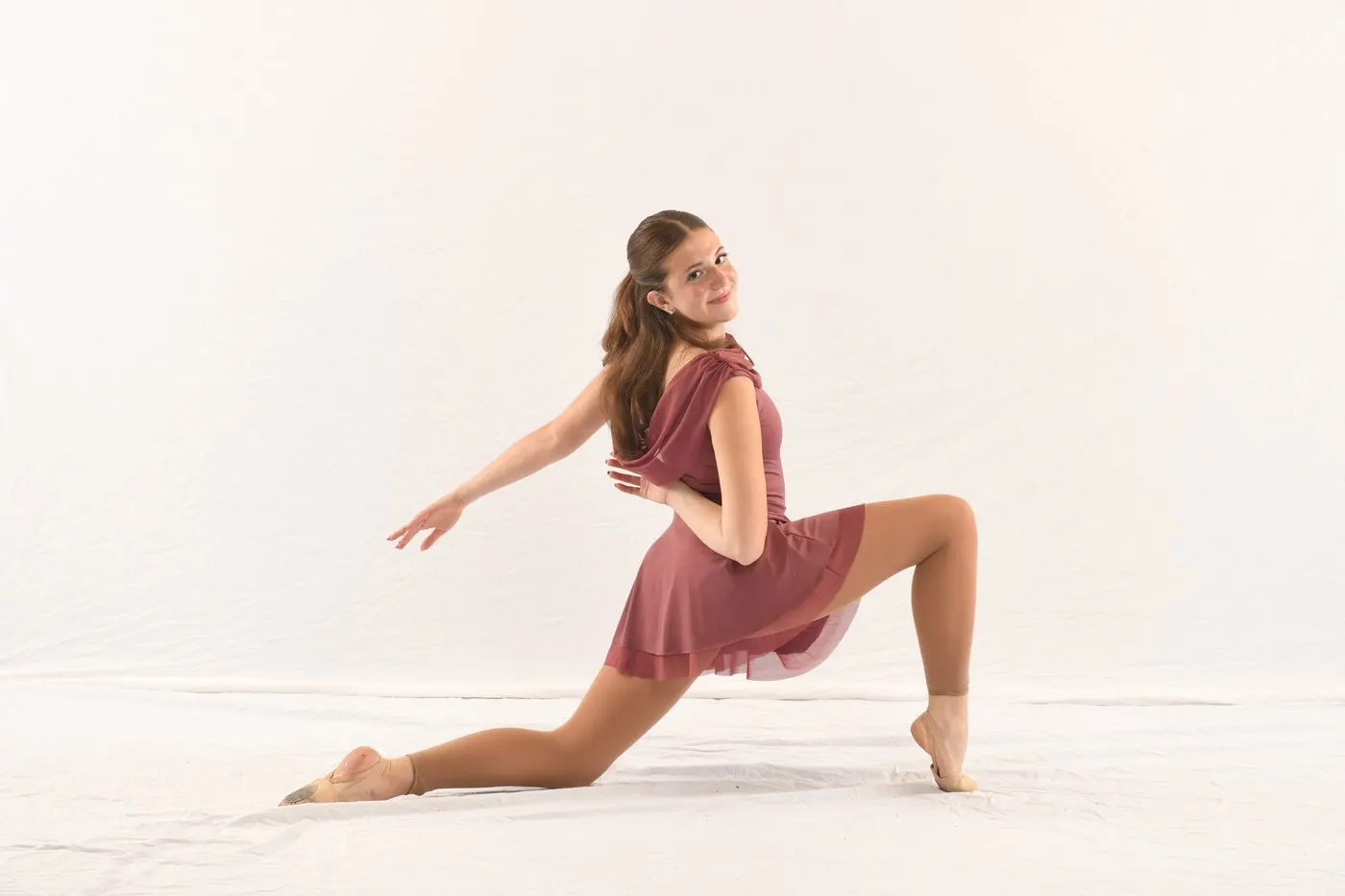 Dancer kneeling